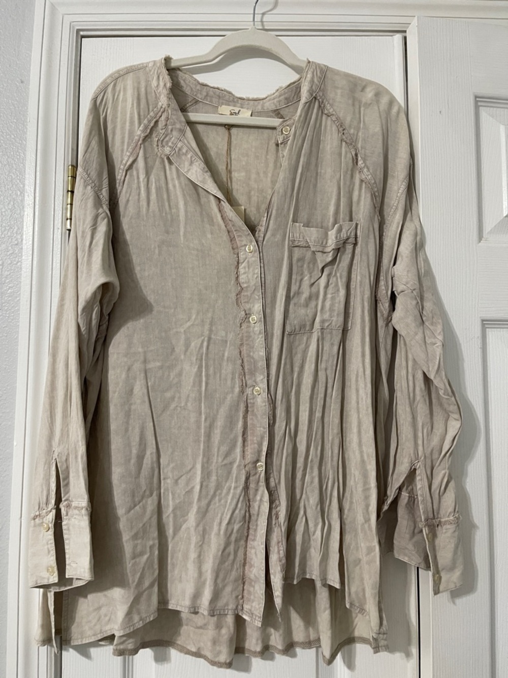 easel Beige Button-Down Lightweight Long Sleeve Shirt